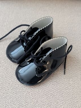 Classic Navy Patent Lace-Up Baby Shoes Size 18